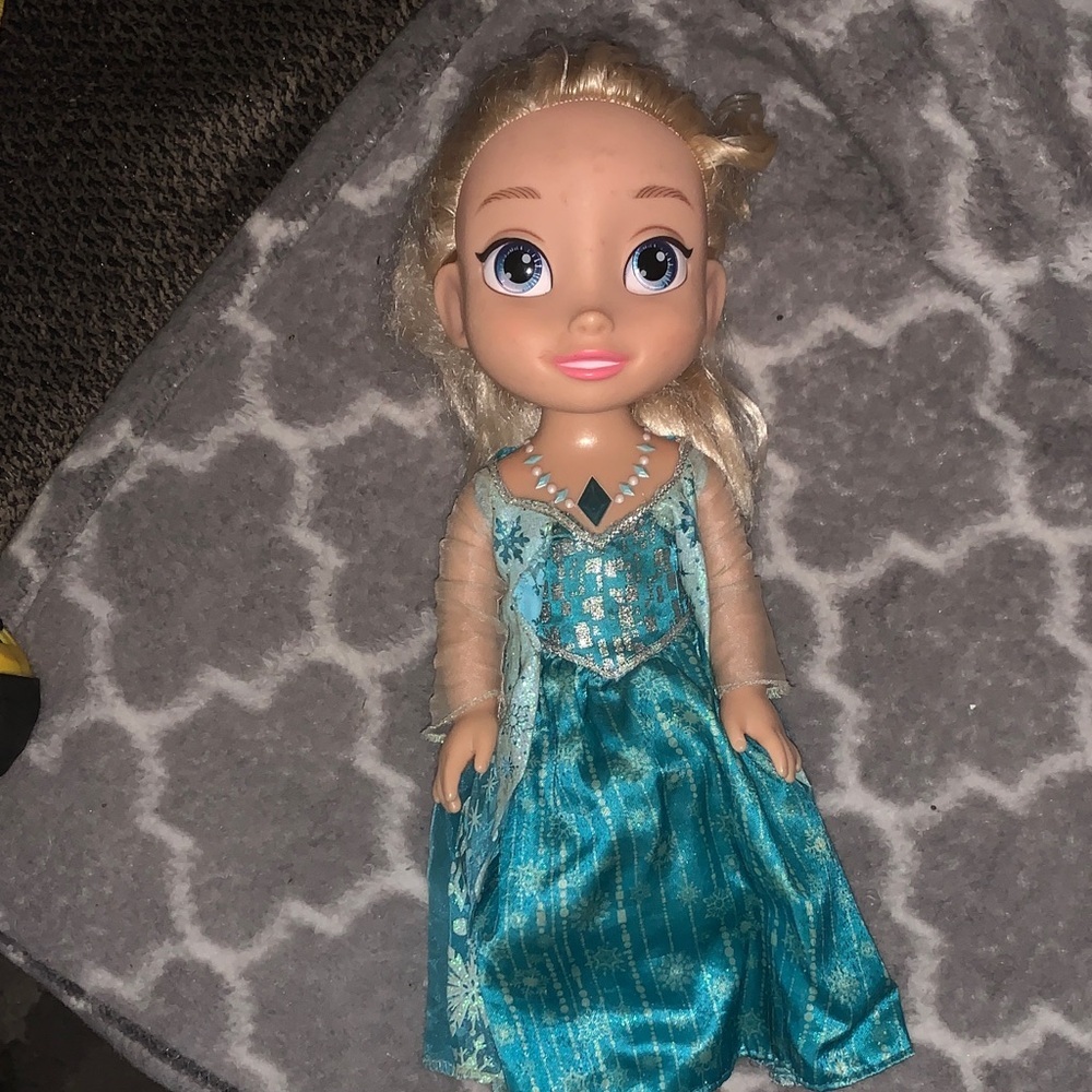 Disney Elsa Frozen Doll with Blue Dress and Blonde Hair